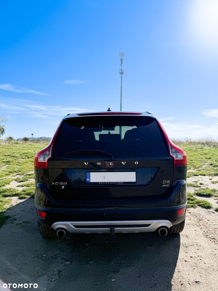 Volvo XC 60 D5 AWD RDesign - 4