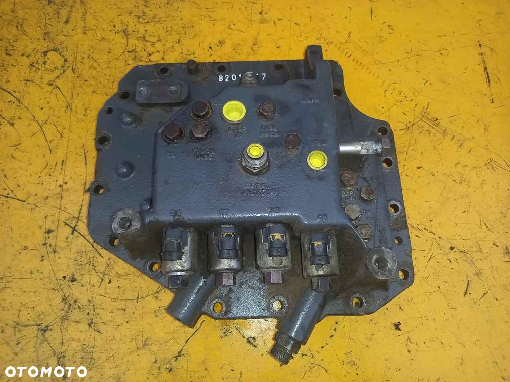 Płyta sterująca skrzyni biegów New Holland TS115 - 1