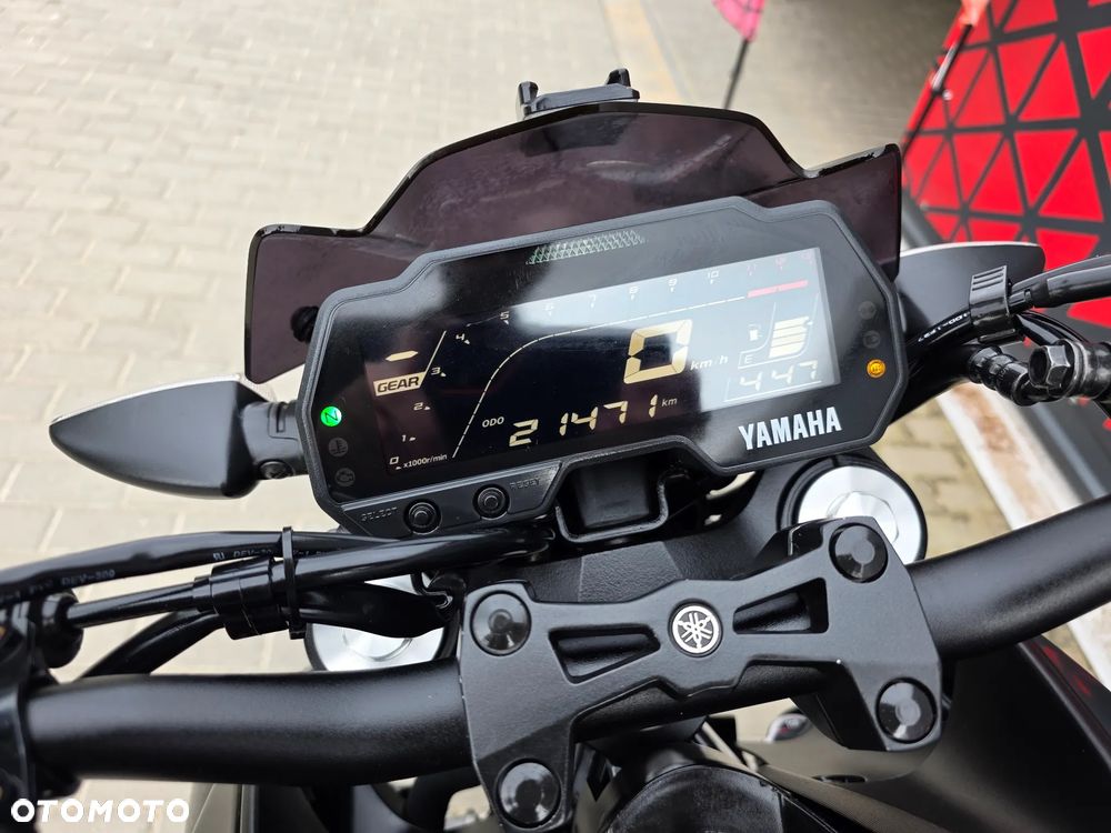 Yamaha MT - 17