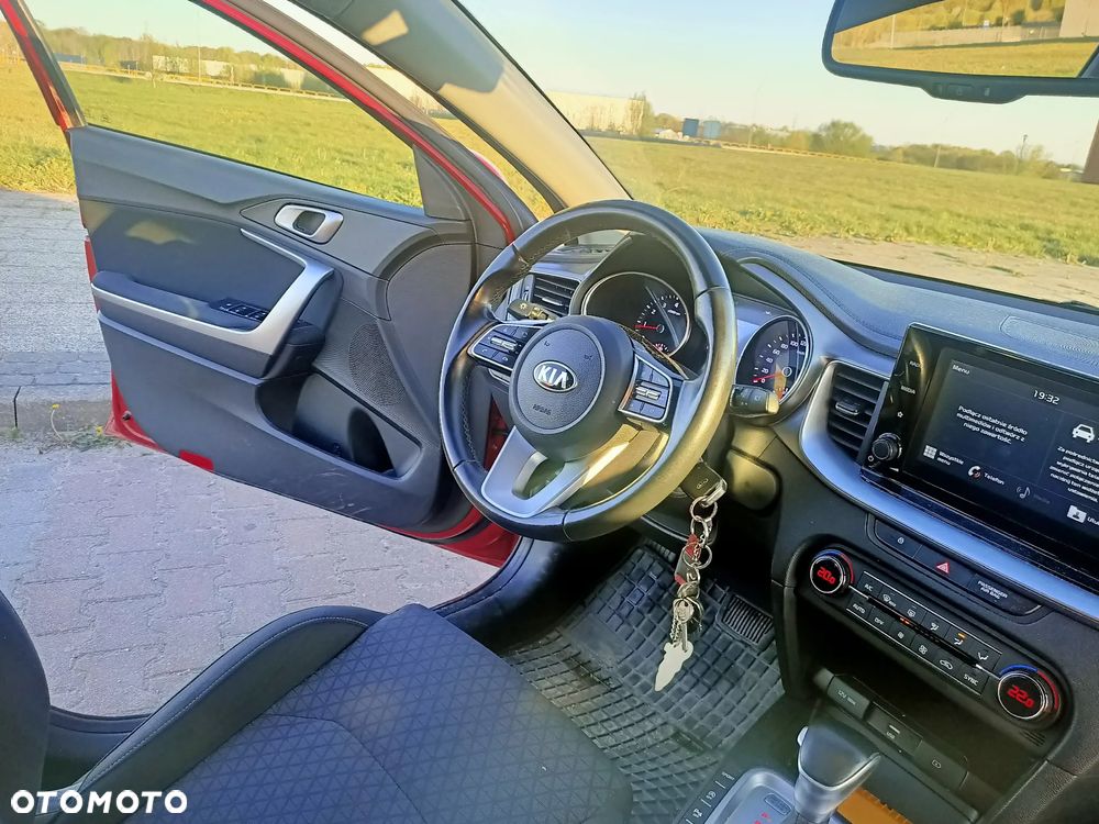 Kia Ceed 1.4 T-GDI M DCT - 9
