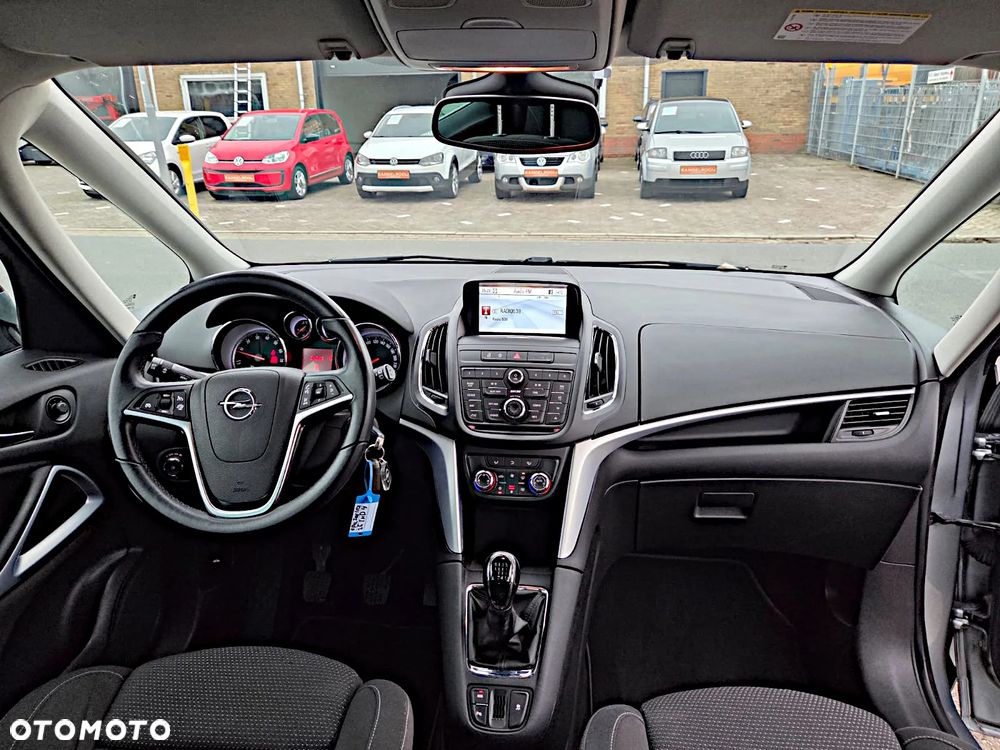Opel Zafira - 34