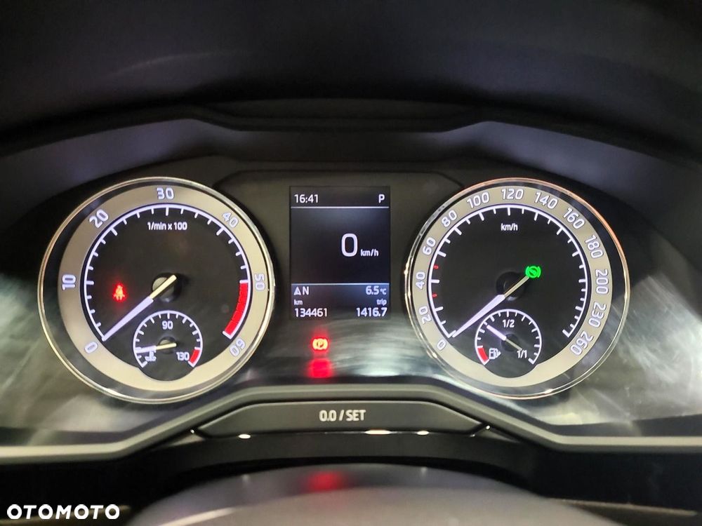 Skoda Superb 2.0 TDI 4x4 L&K DSG - 14