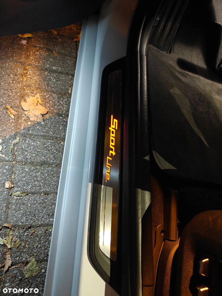 BMW Seria 5 520d Sport Line sport - 31