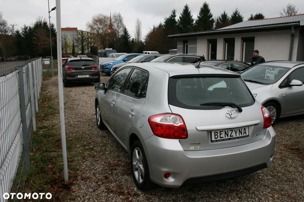 Toyota Auris 1.33 VVT-i - 8