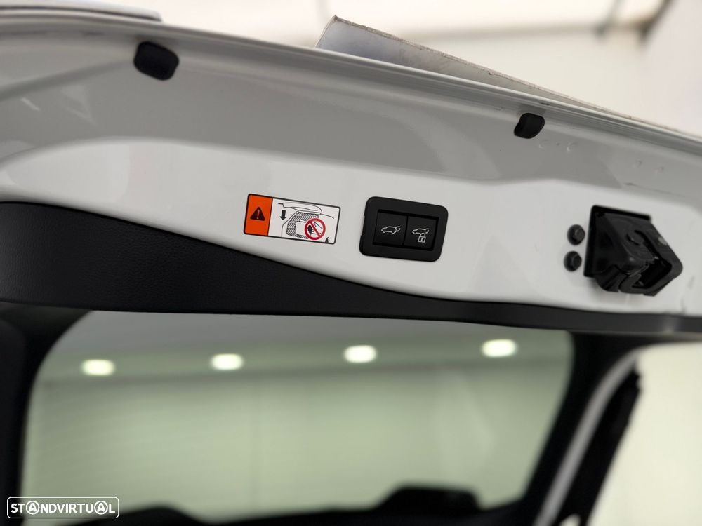 Toyota C-HR 1.8 Hybrid Square Collection - 31