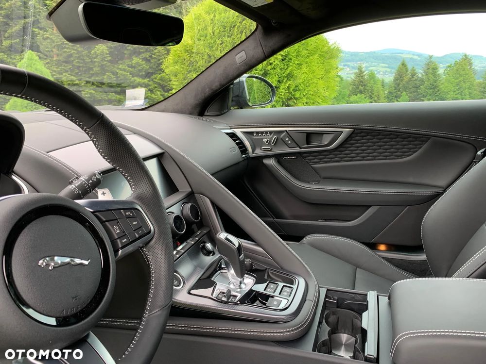Jaguar F-Type 2.0 Turbo R-Dynamic Black - 20