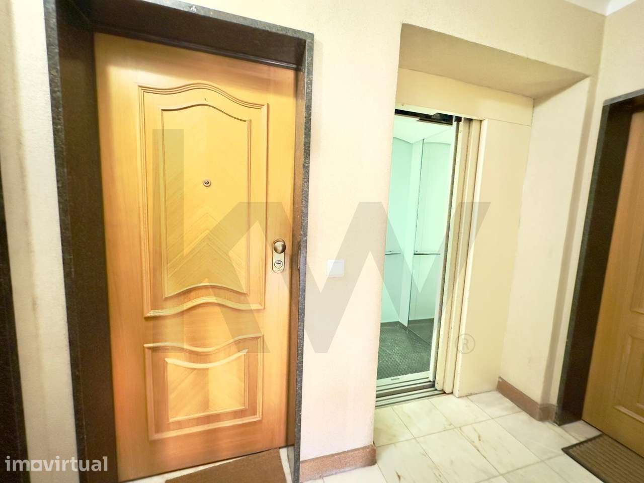 T2 com elevador na Urbanização do Buzano - São Domingos de Rana - Cas - Grande imagem: 3/32