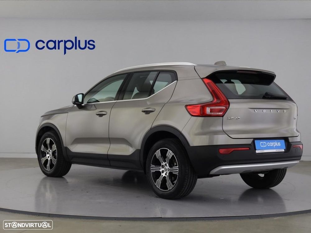 Volvo XC 40 1.5 T3 Momentum Plus Geartronic - 5