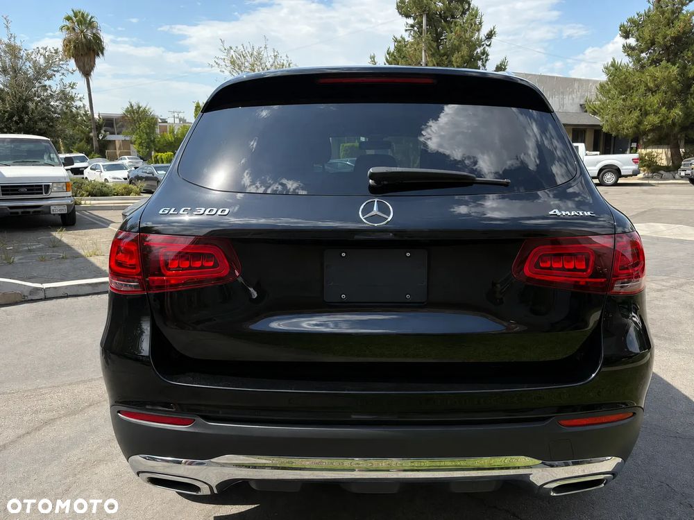 Mercedes-Benz GLC - 7