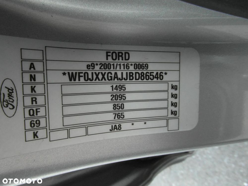 Ford Fiesta 1.25 Celebration - 36