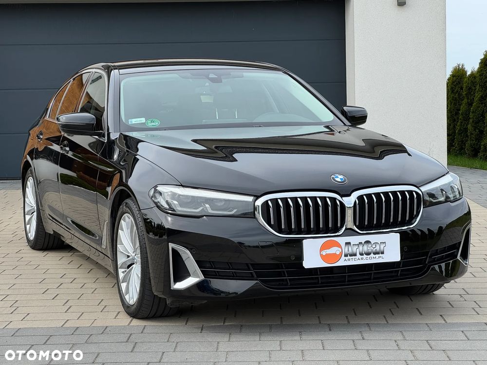 BMW Seria 5 520d xDrive Luxury Line - 2