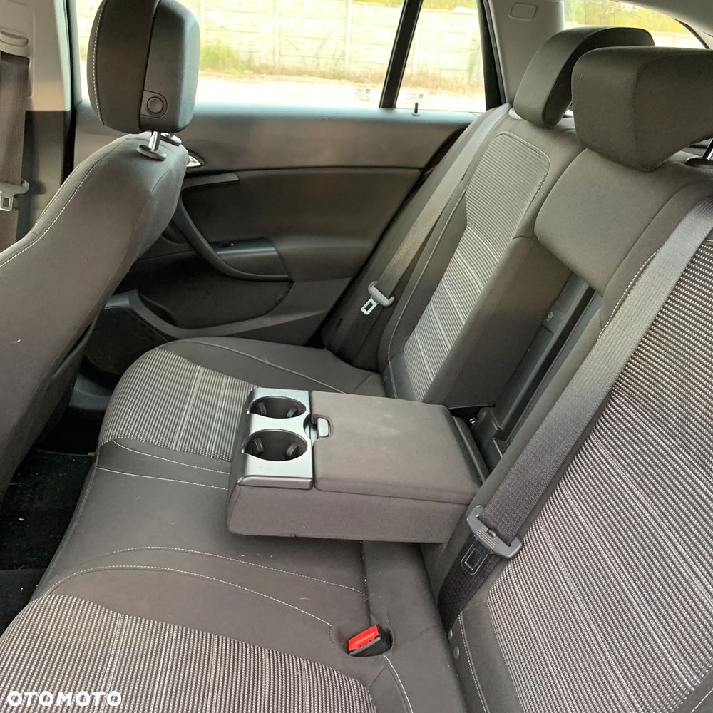 Opel Insignia - 19