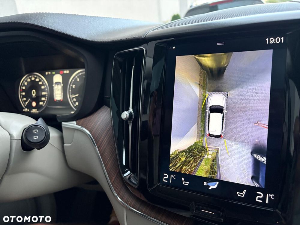 Volvo XC 60 T5 AWD Inscription - 9