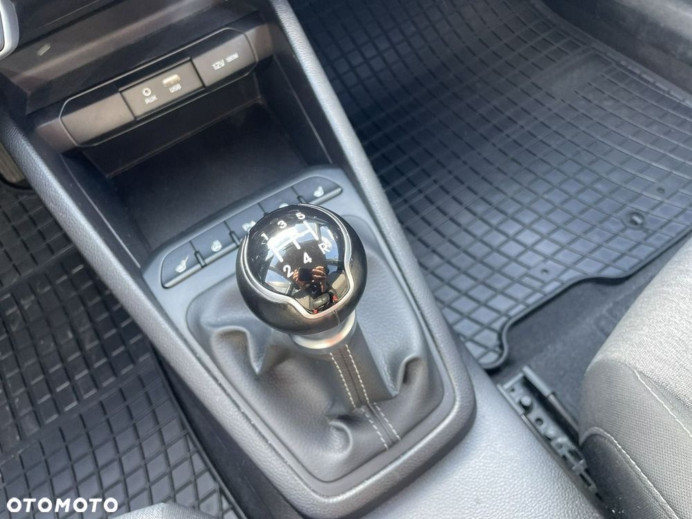 Kia Stonic - 15