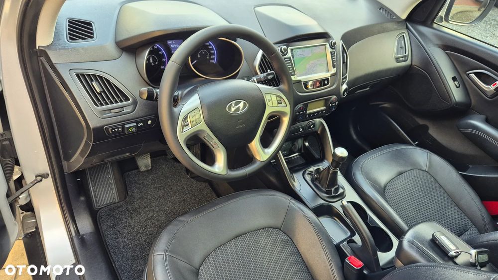 Hyundai ix35 2.0 Premium 2WD - 18