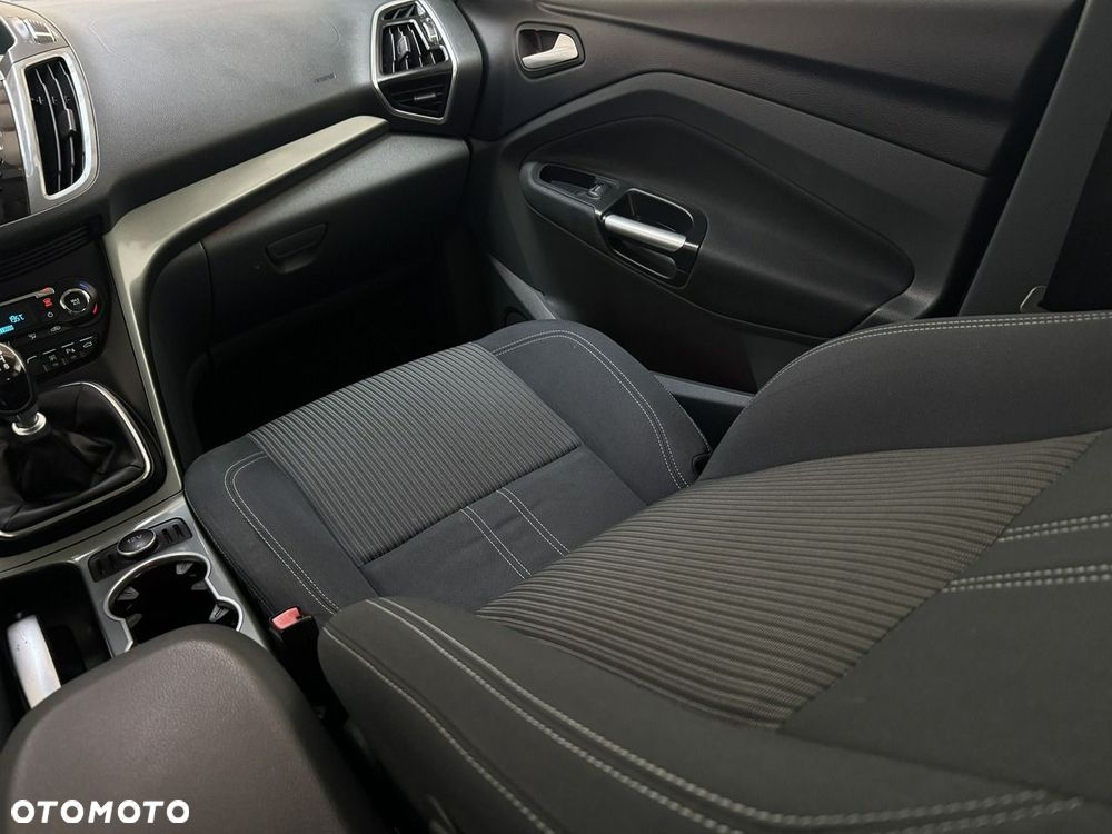 Ford C-MAX 2.0 TDCi Titanium - 23