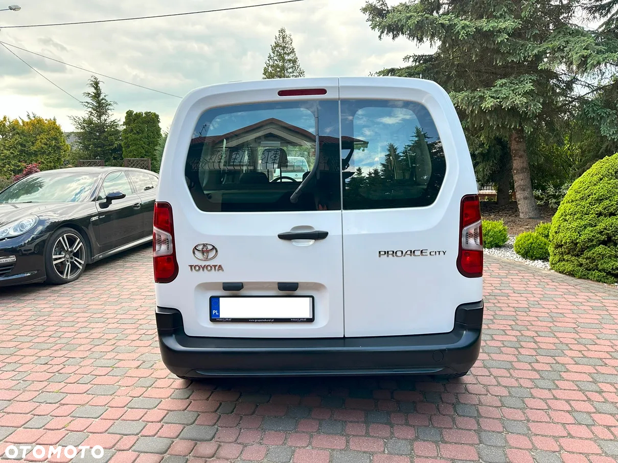 Toyota Proace City Verso 1.5 D-4D Business - 11