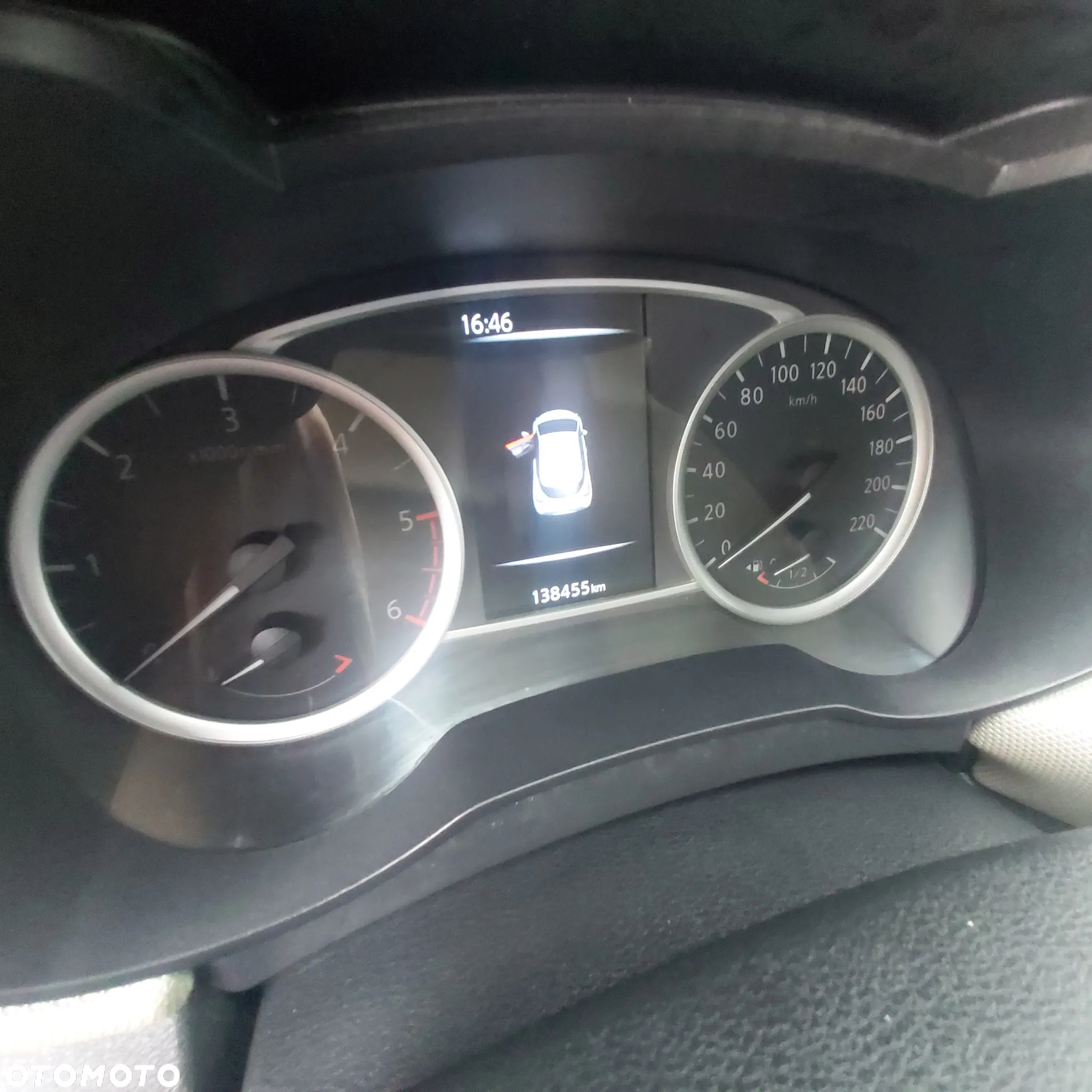 Nissan Micra 1.5 dCi Tekna - 13