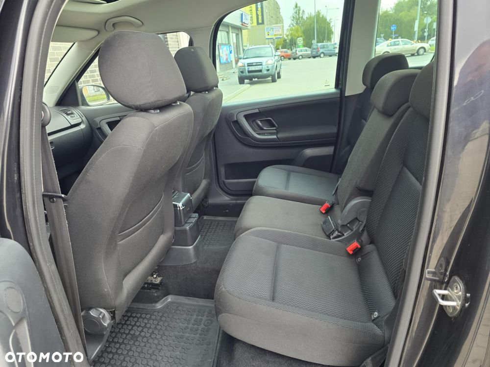 Skoda Roomster 1.6 TDI DPF Scout PLUS EDITION - 25