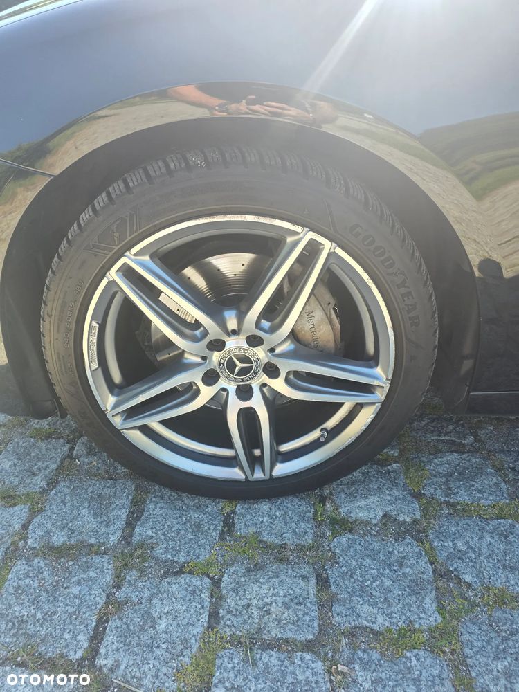 Mercedes-Benz Klasa E 200 4-Matic 9G-TRONIC - 16