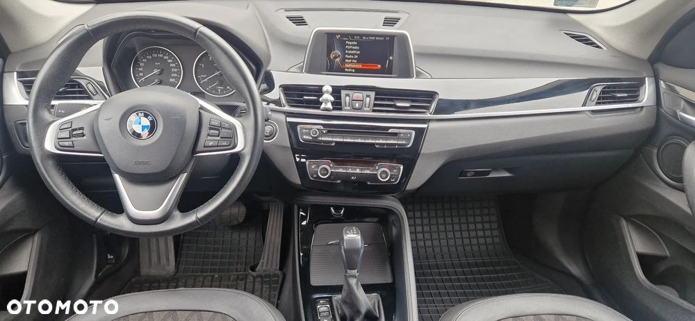 BMW X1 xDrive20d - 9