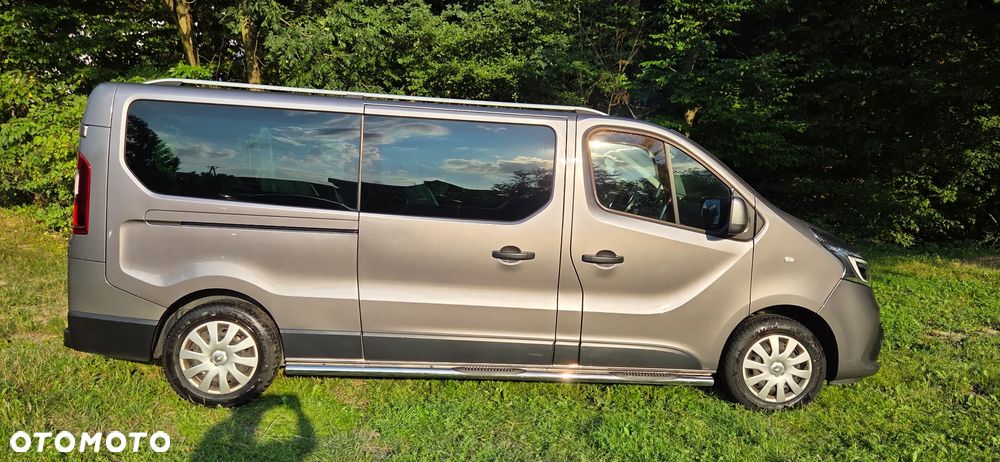 Renault Trafic Grand 2.0 dCi - 32