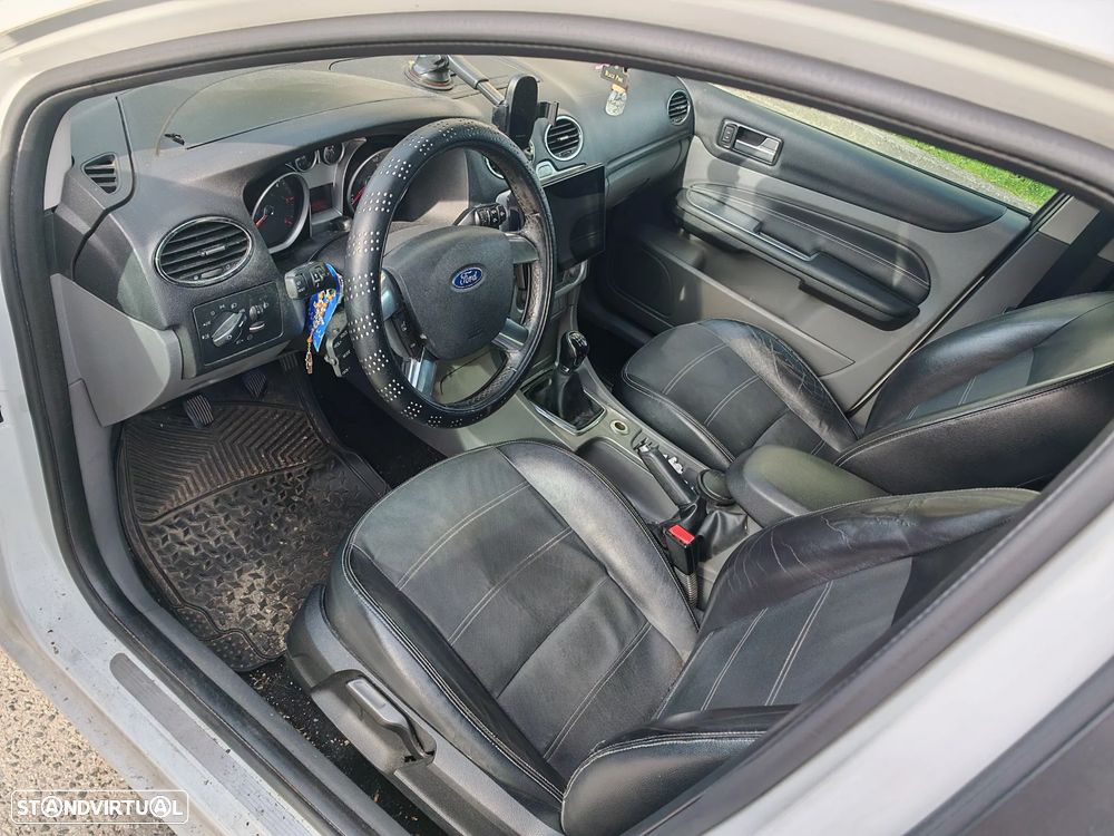 Ford Focus SW 1.6 TDCi Titanium - 3