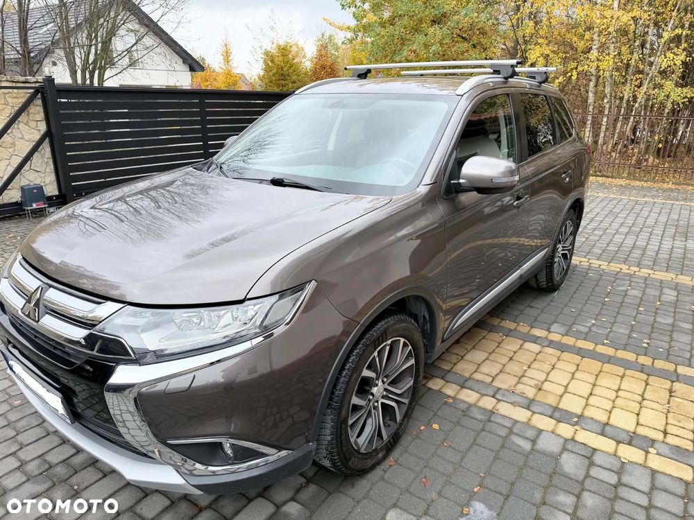 Mitsubishi Outlander - 12