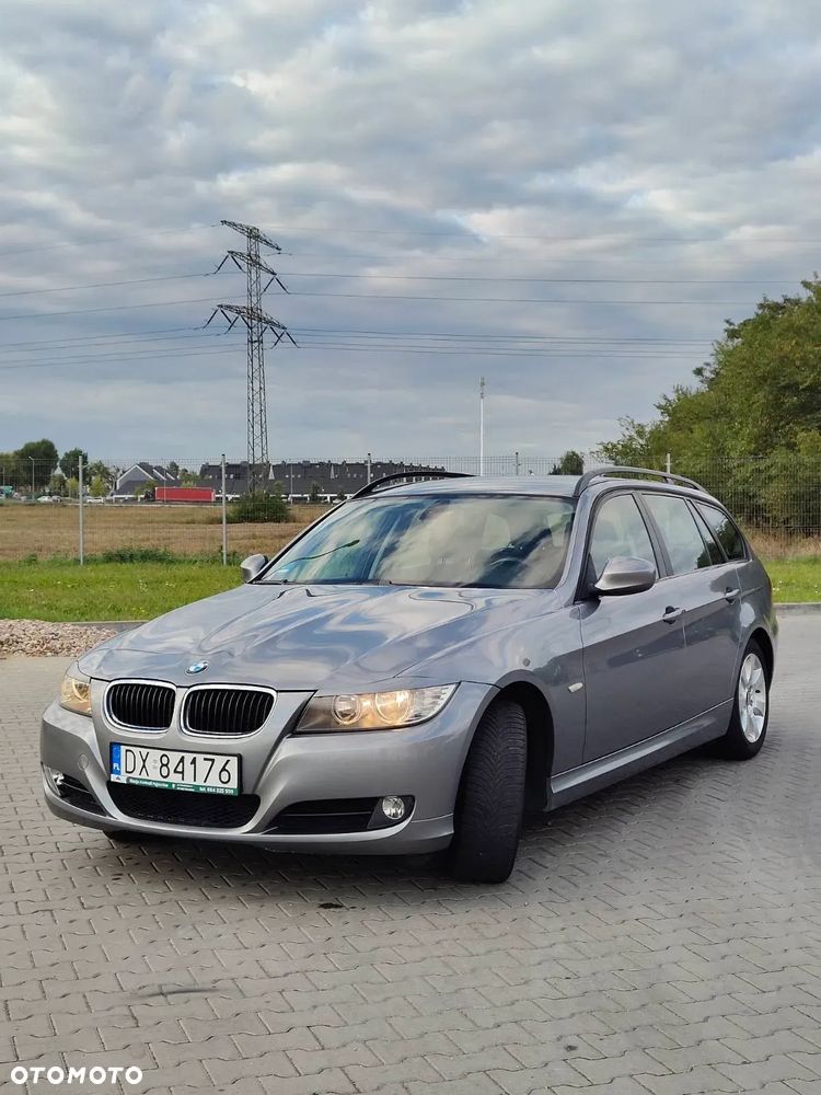 BMW Seria 3 318i - 3
