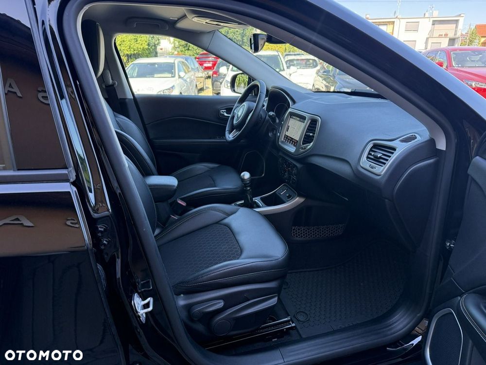 Jeep Compass 1.4 TMair Longitude FWD S&S - 27