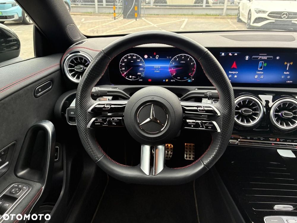 Mercedes-Benz CLA - 10