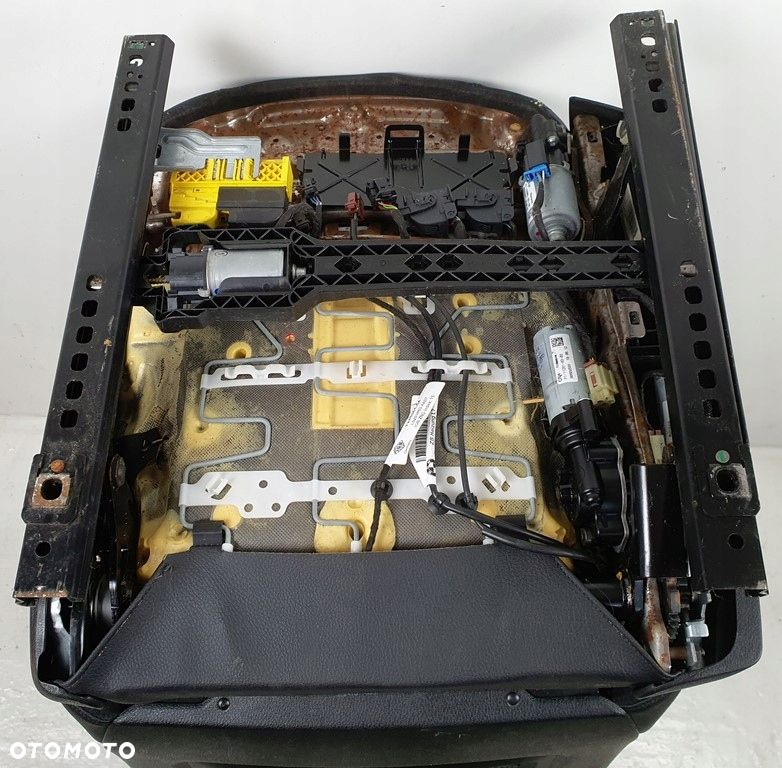 FOTEL LEWY PRZÓD KIEROWCY BMW F30 EUROPA - 8