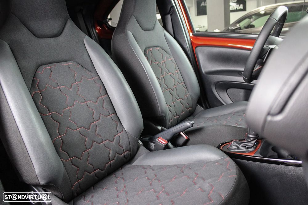 Toyota Aygo X 1.0 Envy CVT - 20