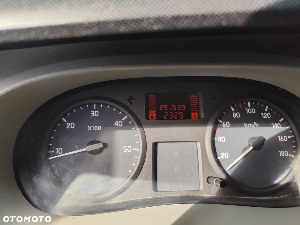 Renault Master 2.5 FAP L2H2 - 18