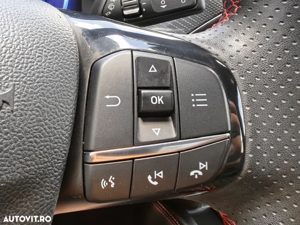 Ford Kuga 2.5 Duratec FHEV ST-LINE - 26