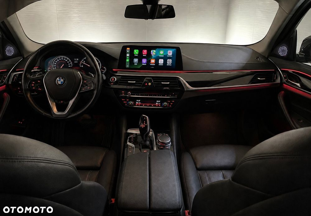 BMW Seria 5 530d xDrive Luxury Line - 5