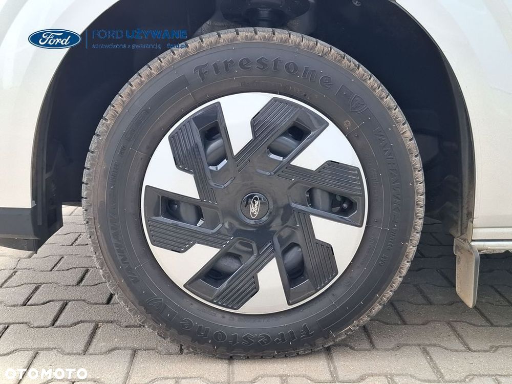 Ford Tourneo-custom - 26