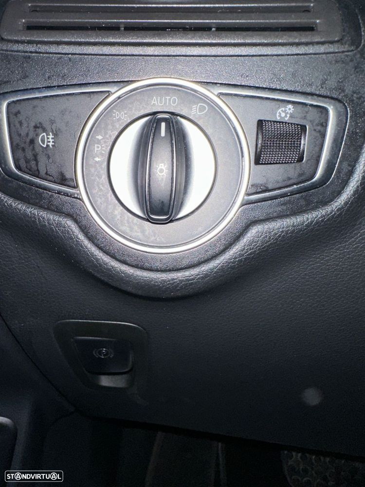 Mercedes-Benz GLC 300 e 4Matic - 25