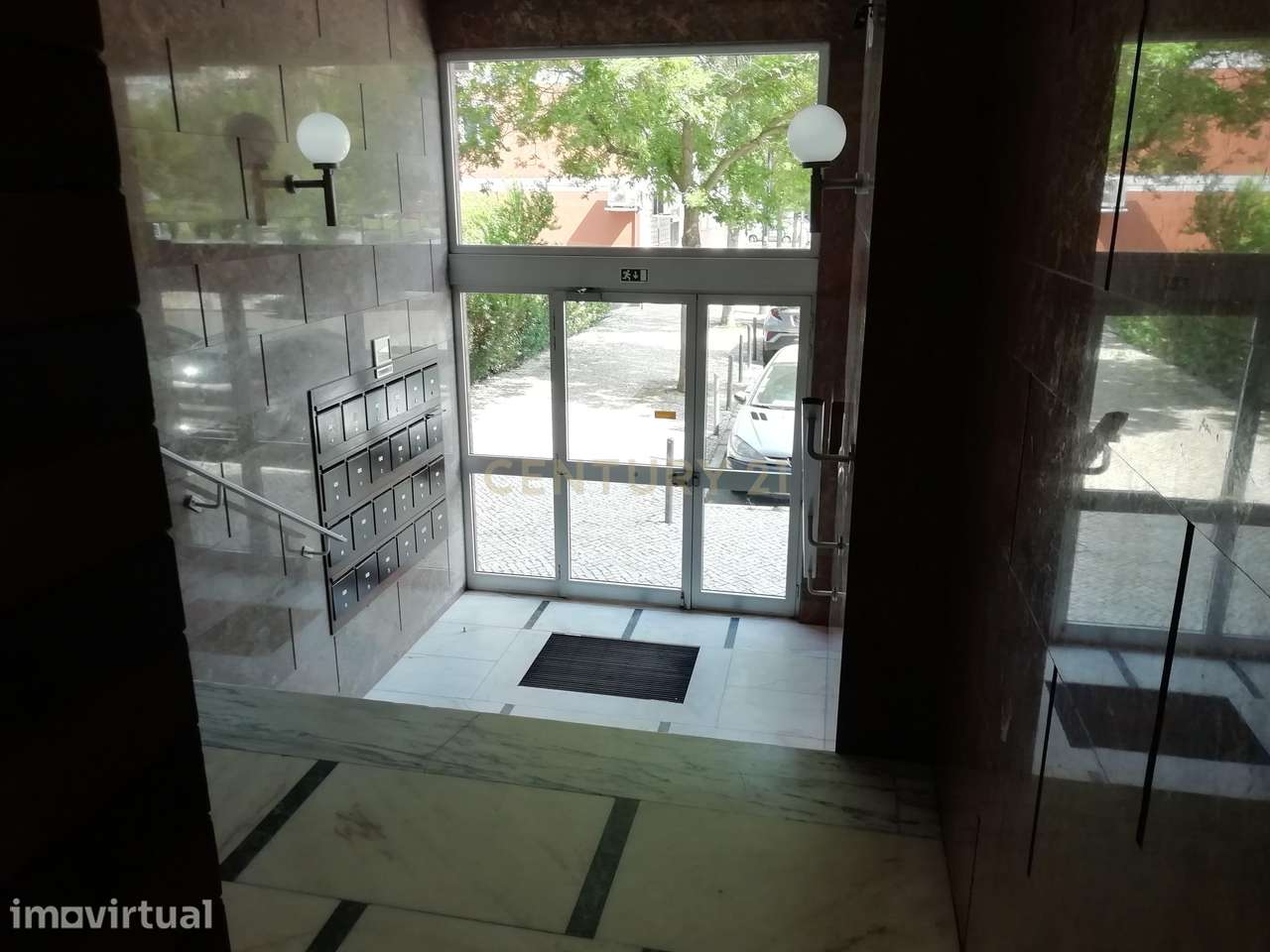 Espaçoso apartamento T4 em São Domingos de Benfica, Lisboa, com 145m², - Grande imagem: 5/38