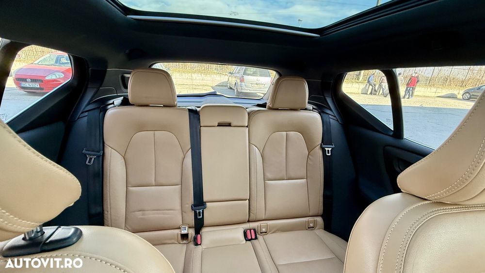 Volvo XC 40 D3 AWD Inscription - 10