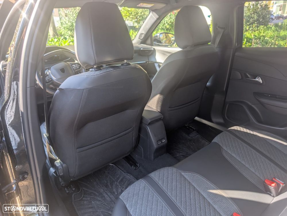 Peugeot 2008 PureTech 130 EAT8 Allure Pack - 13