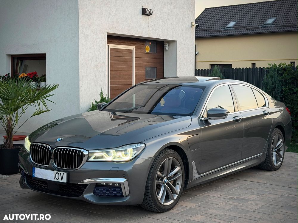 BMW Seria 7 740e iPerformance - 24