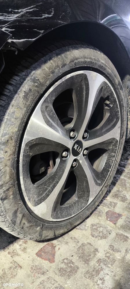 Kia Carens 1.7 CRDi L 7os - 23