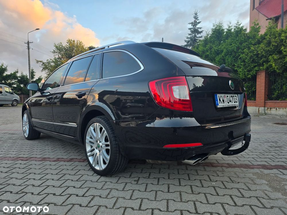 Skoda Superb 2.0 TDI 4x4 Exclusive - 12