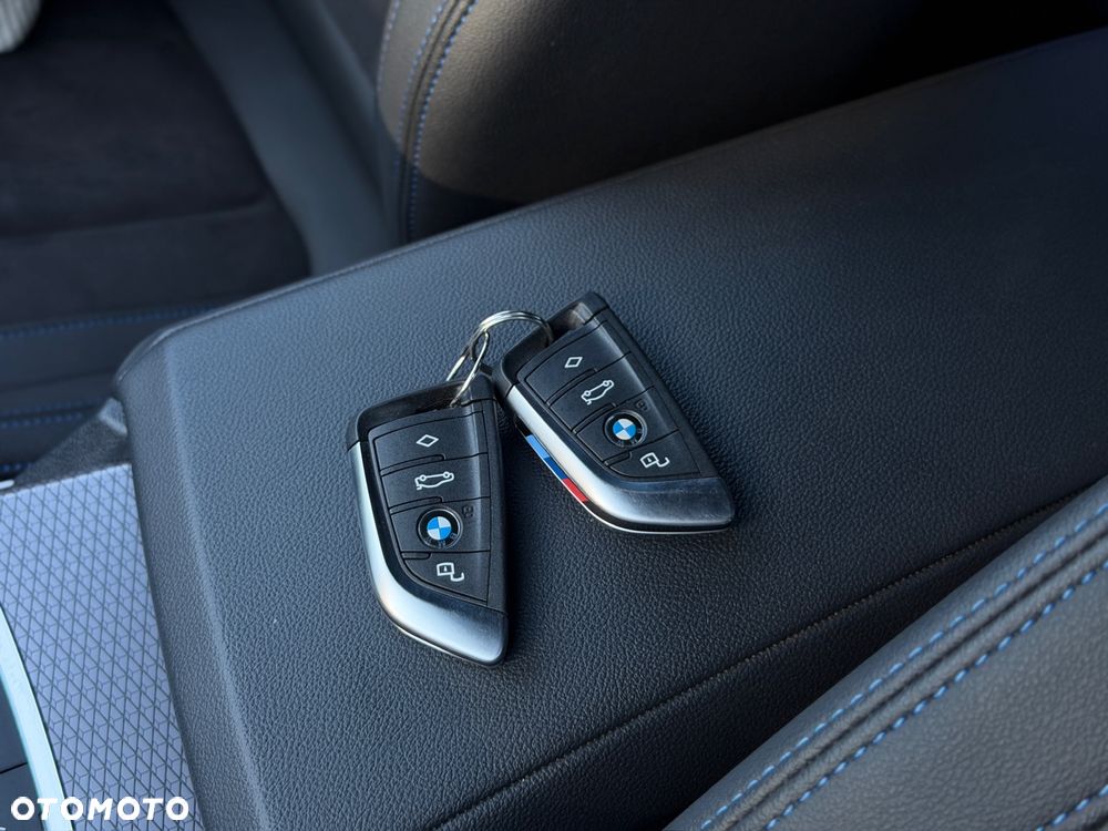 BMW Seria 3 320d M Sport Shadow sport - 37