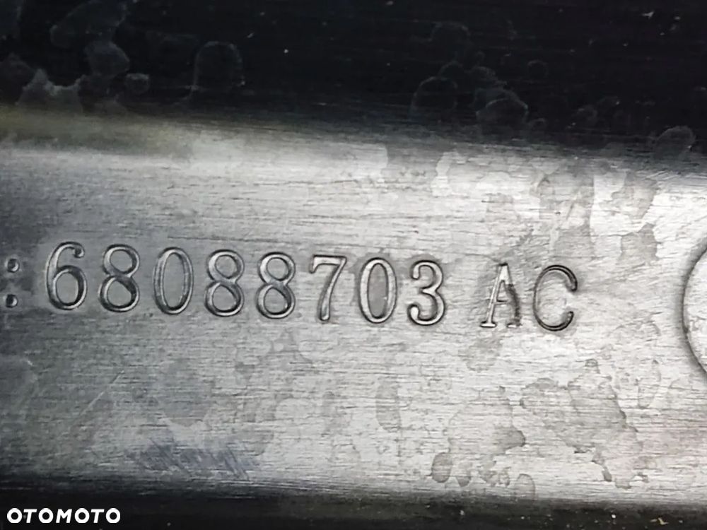 JEEP GRAND CHEROKEE WK2 16-21r Listwy Dachowe Relingi - 16