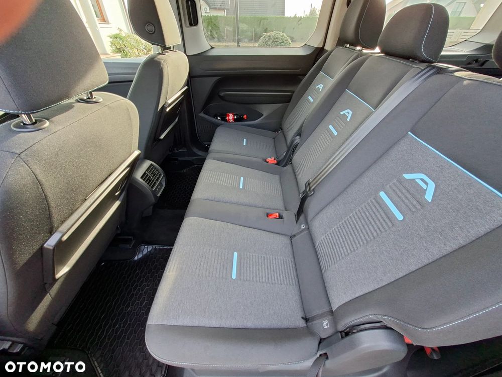 Ford Tourneo Connect - 15