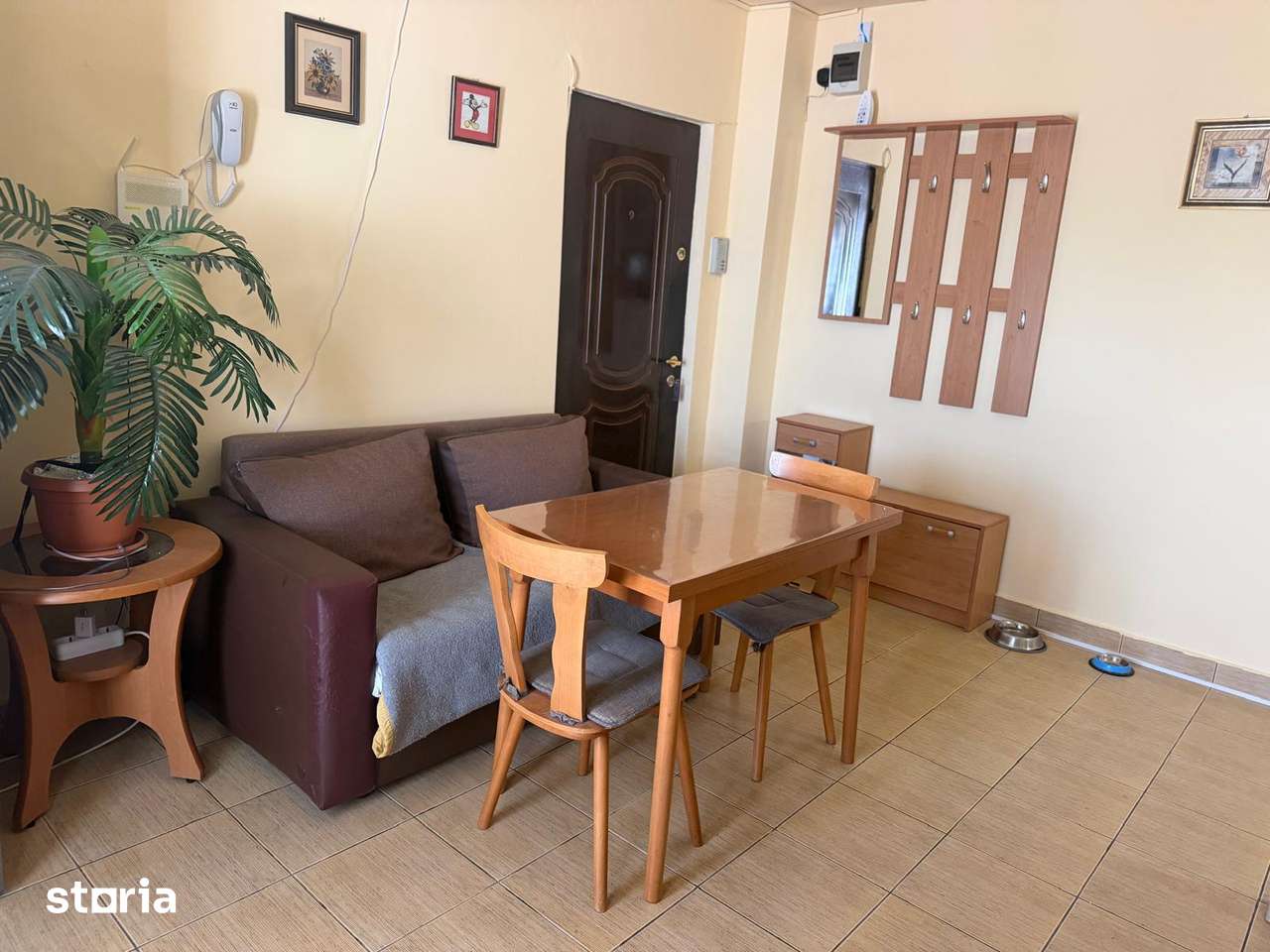 Vand apartament decomandat 2 camere — fotografia 1
