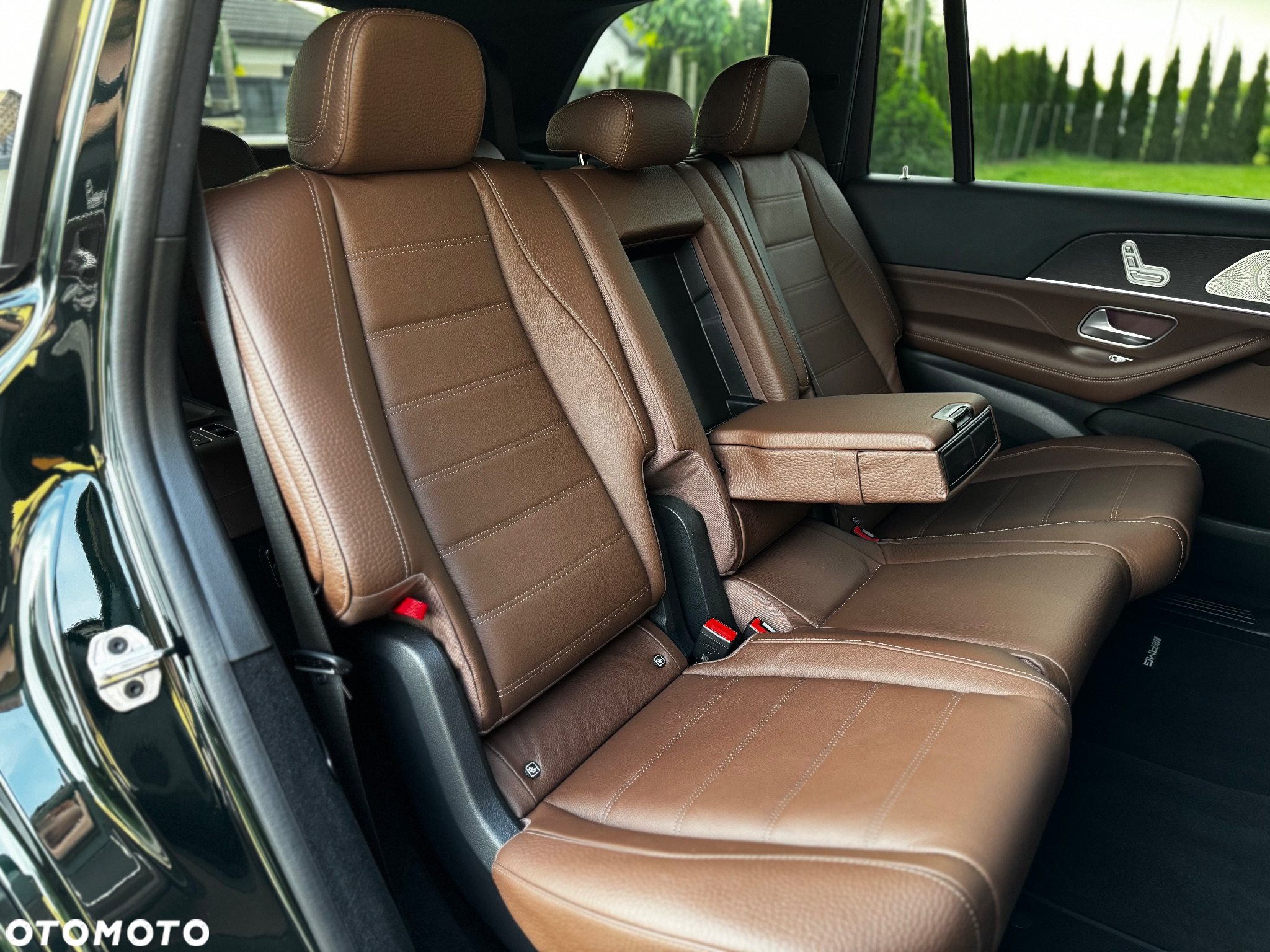 Mercedes-Benz GLS - 23
