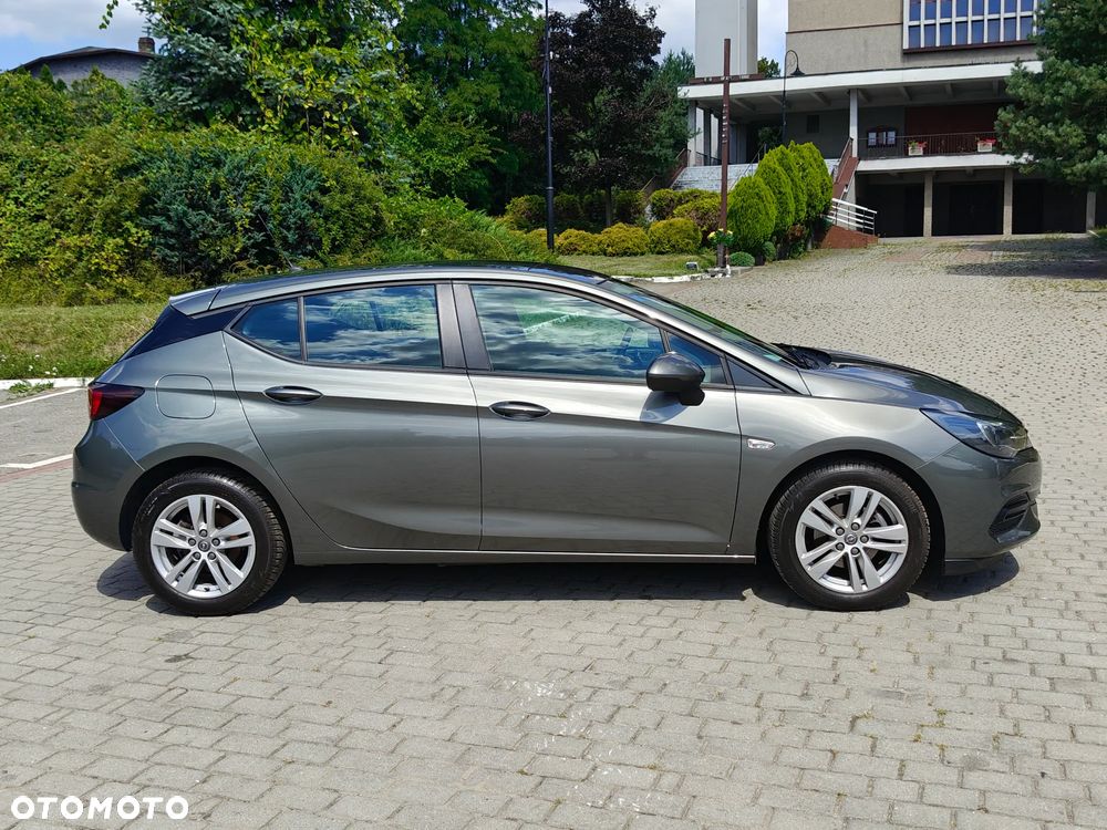 Opel Astra 1.2 T Edition S&S - 9